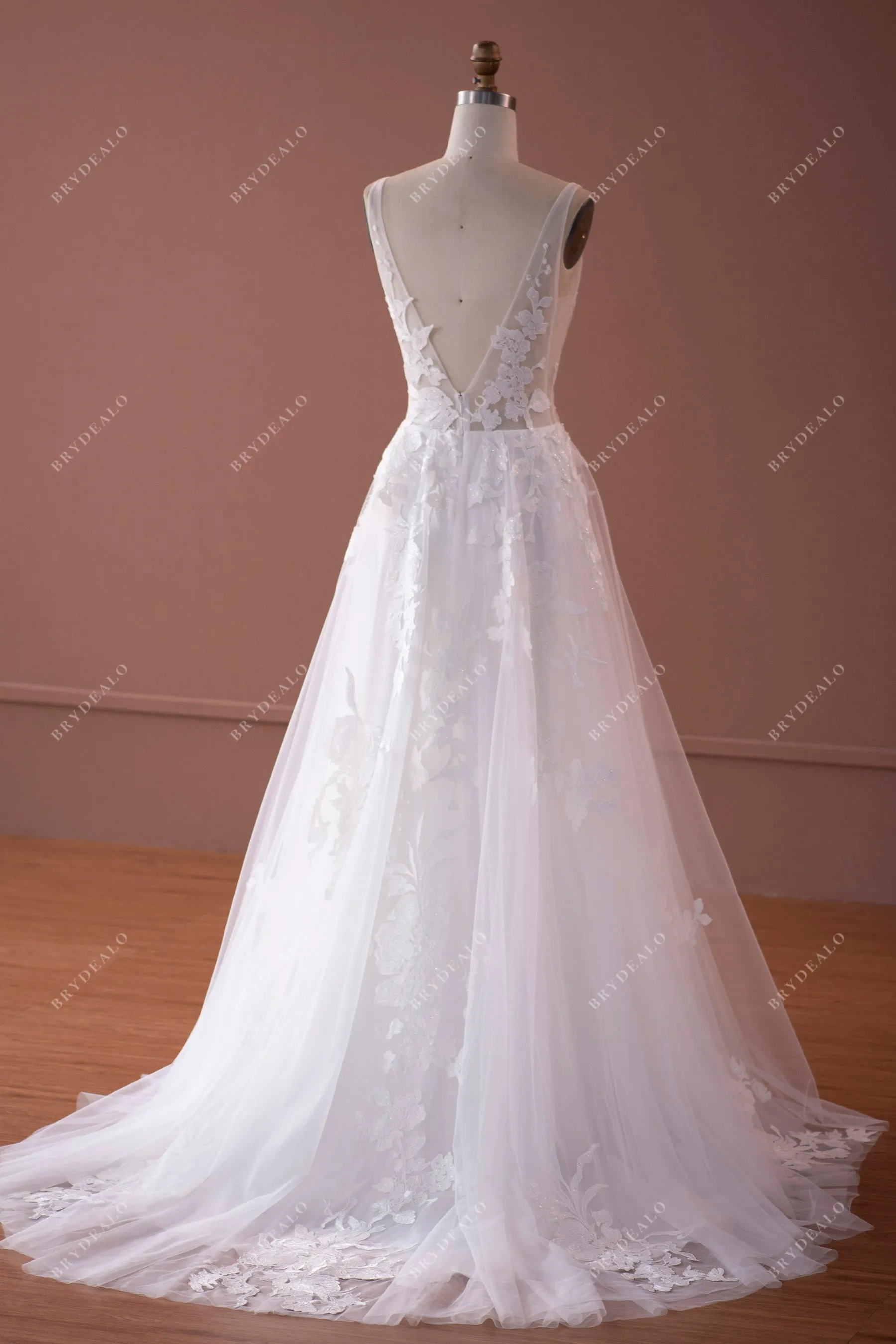 Deep V-neck Designer Lace Tulle Court Train Outdoor Wedding Dress