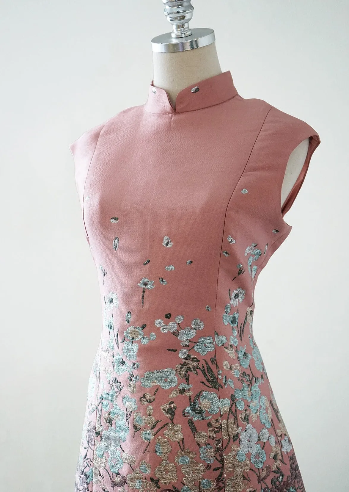 Extended Sleeves Brocade Qipao (Blush)