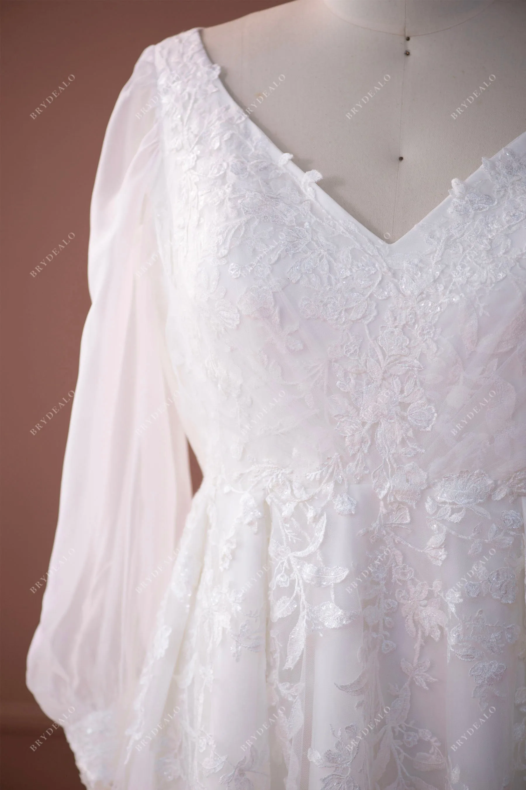 Plus Size Boho Bubble Sleeve Lace A-line Wedding Dress