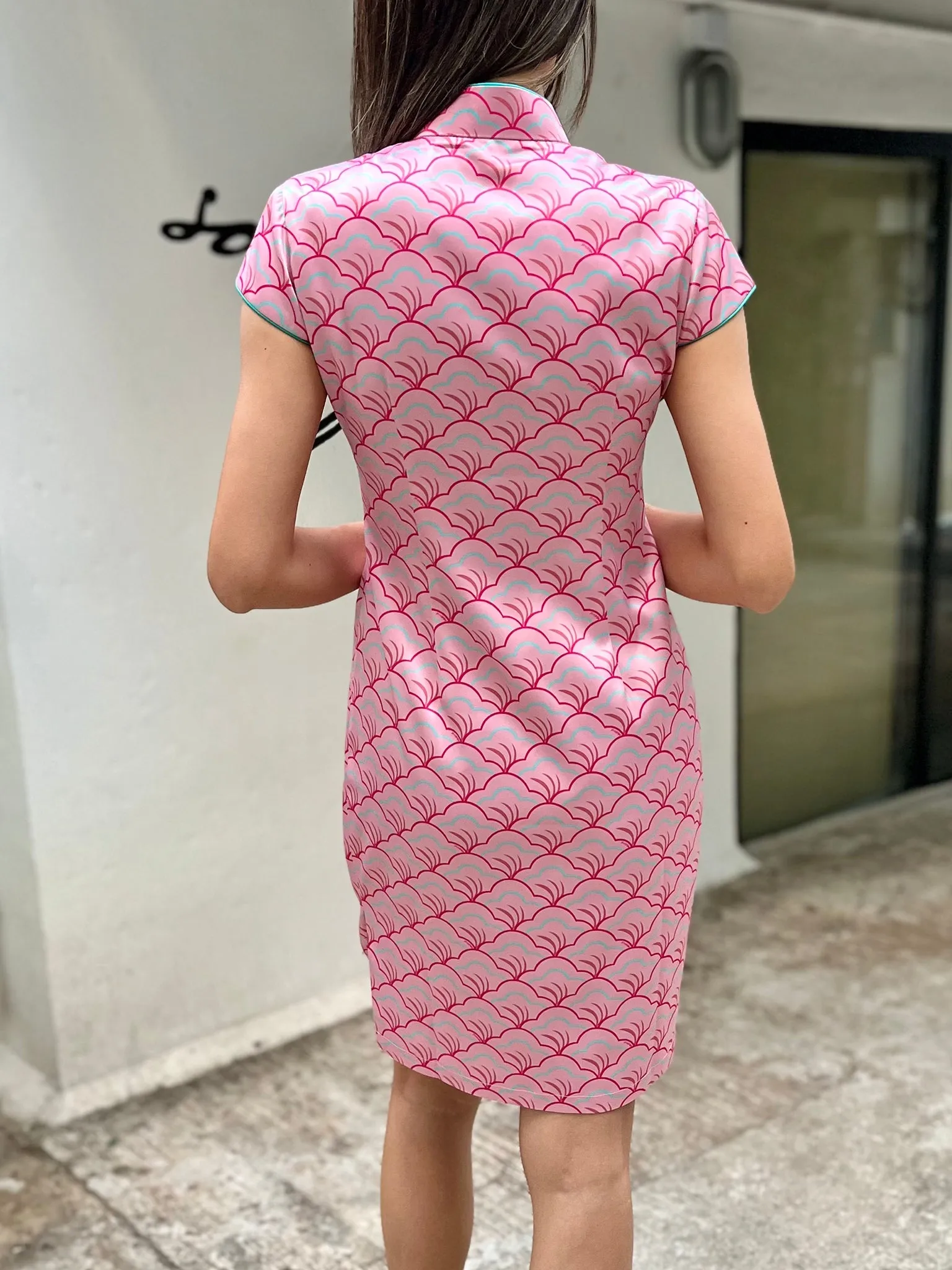 POLLY Fan Print Satin Cheongsam (Pink)