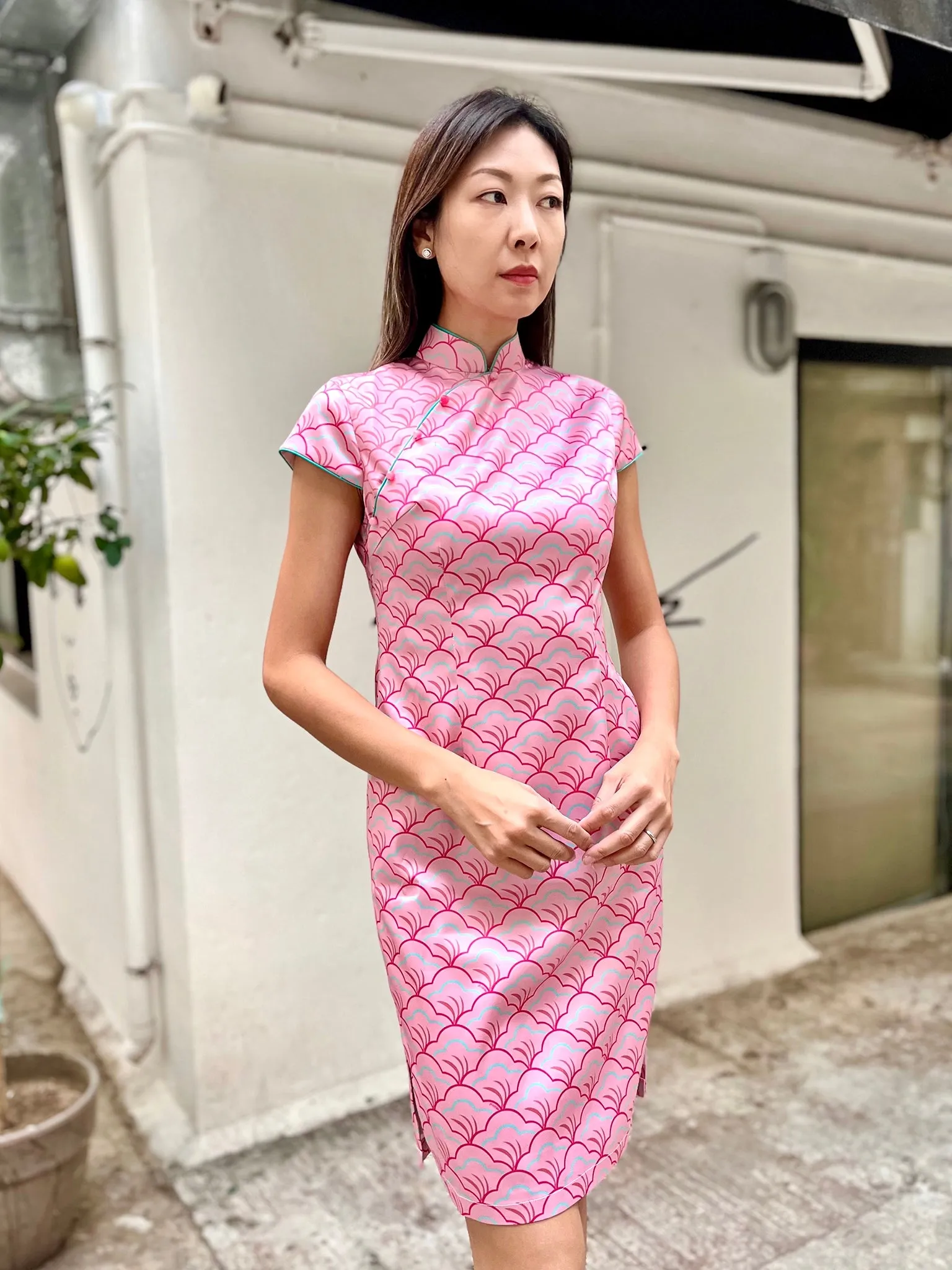 POLLY Fan Print Satin Cheongsam (Pink)