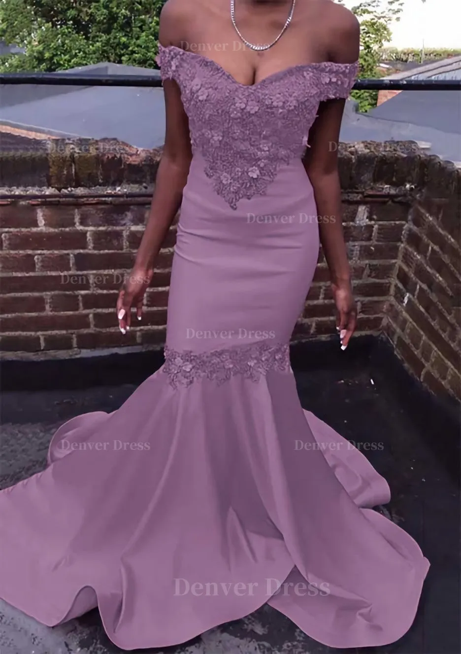 Trumpet/Mermaid Off-the-Shoulder Court Train Satin Prom Dress With Beading Flowers