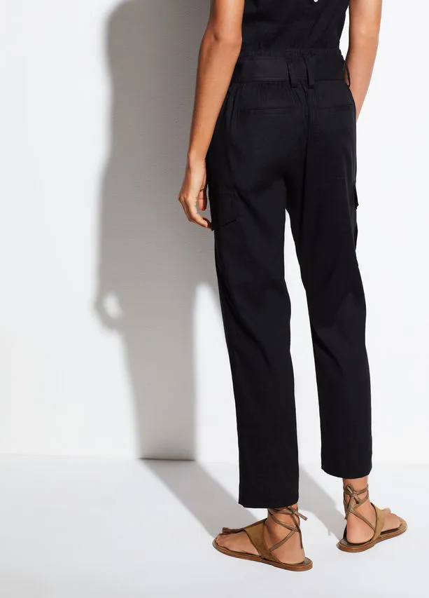 VINCE - Belted Linen Pant in Black