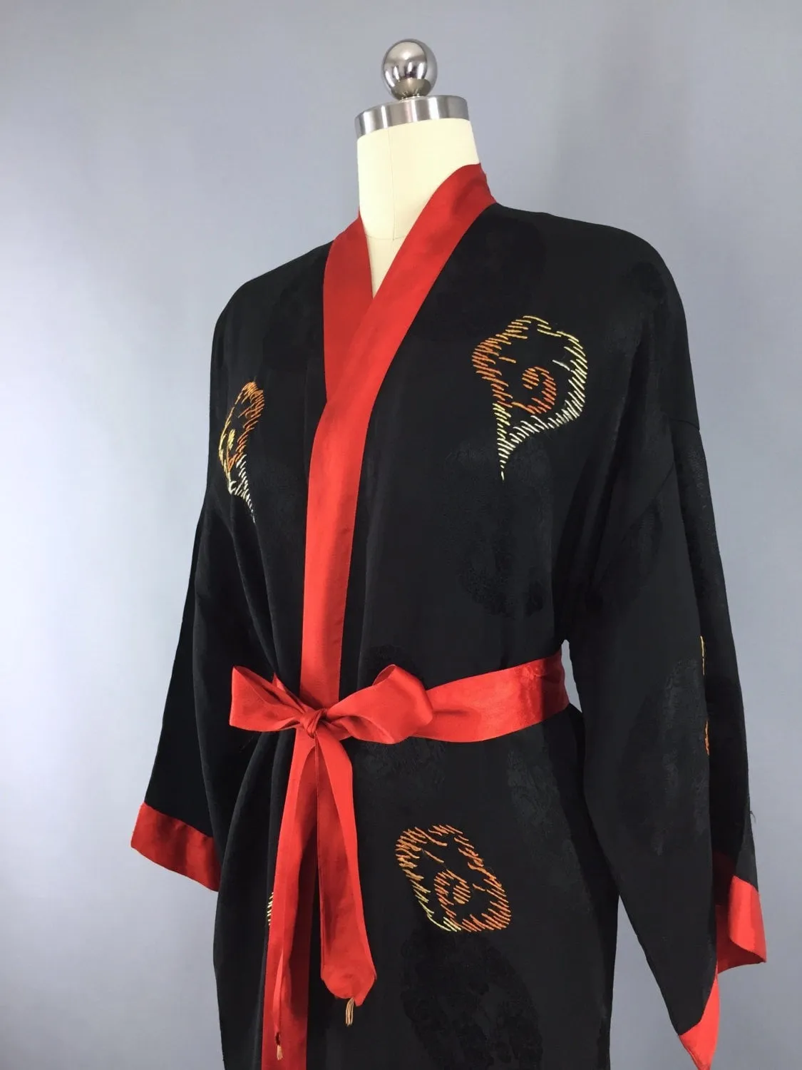 Vintage 1930s-40s Silk Robe / Embroidered Dragon / Black and Red Satin