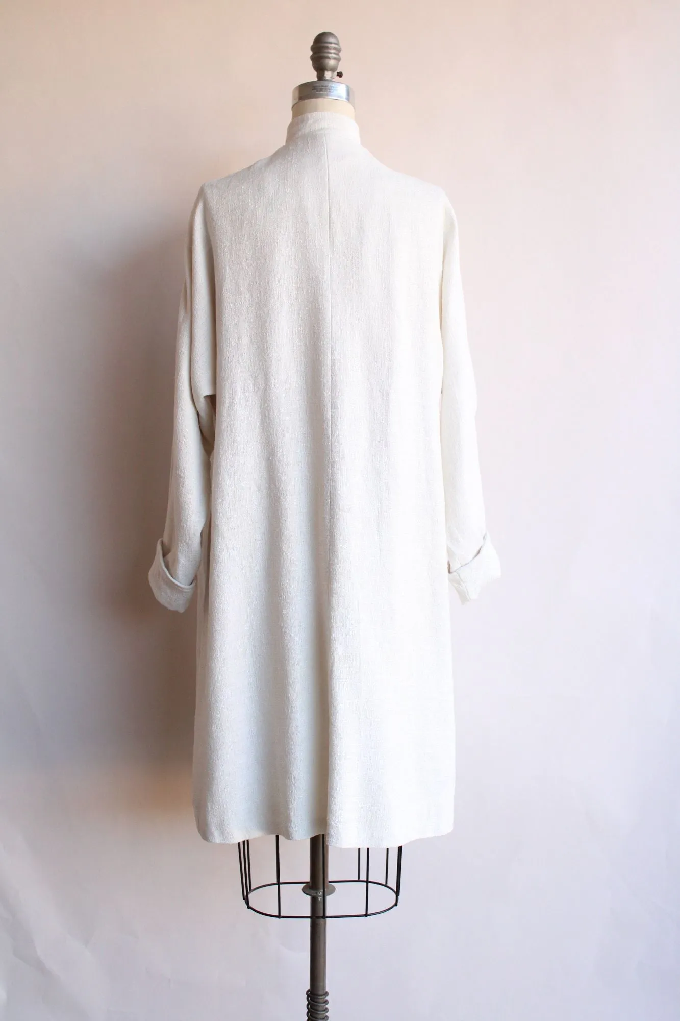 Vintage 1960s White Raw Silk Opera Jacket with Pockets and Buttons